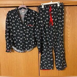Victoria's Secret Flannel Pajama Set Black White Penguin Red Trim Size XS
